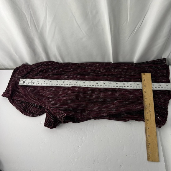 Revolution & Co Women's Top Pleated. in Shimmering Burgundy Glitter Stretch Top - Picture 10 of 12